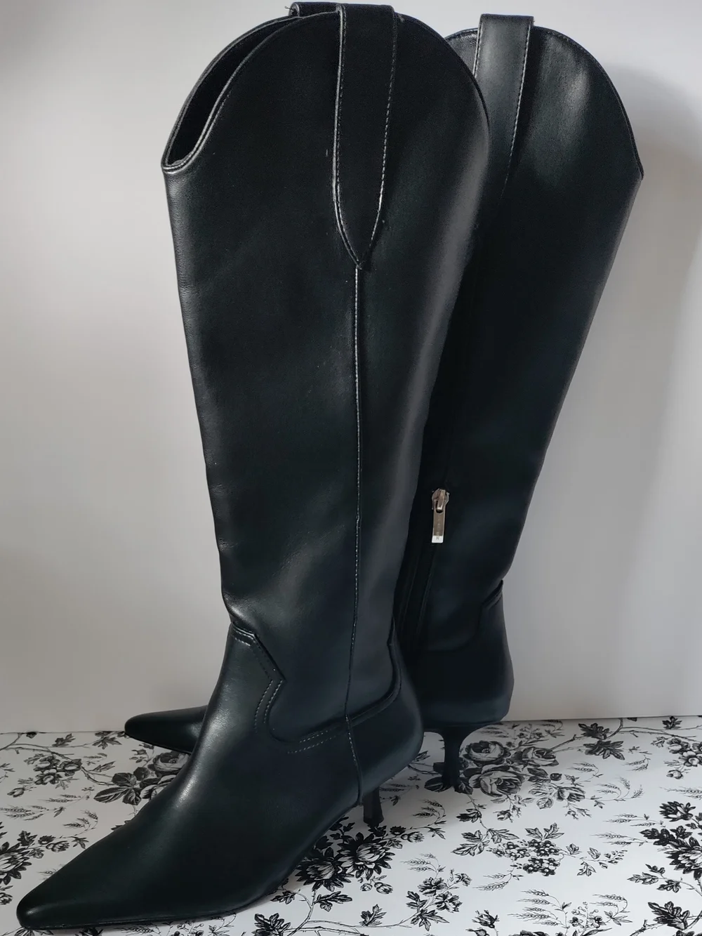 Steven by Steve Madden Bowen Black Knee-High Boots-Size 6.5